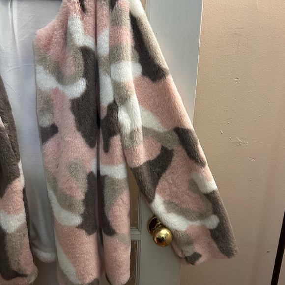 Jacket - Picture 3 of 4